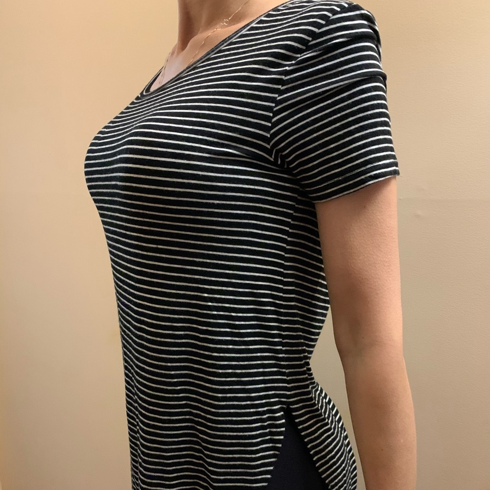 Stripped black and white Tee